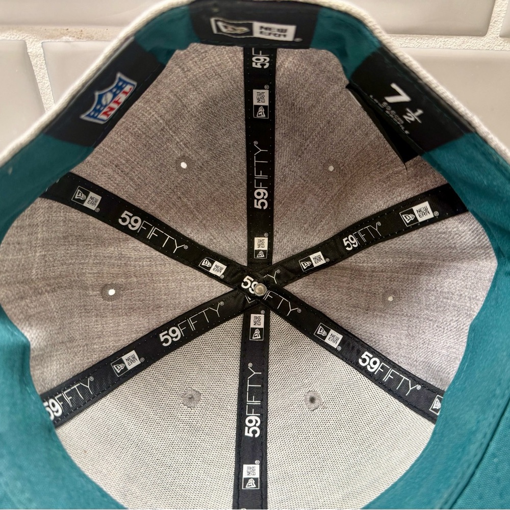 Philadelphia Eagles fitted hat. New Era. Low profile. Size 7 1/2 - Picture 5 of 6